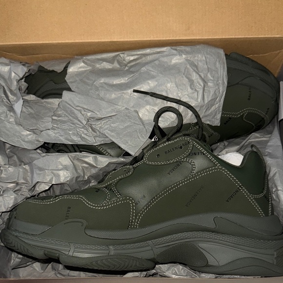 Balenciaga Men's Dark Green Sneakers